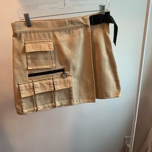 NWOT Forever 21 Mini Cargo Skirt